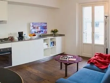 Milan Design Suites 0*,  Olaszország